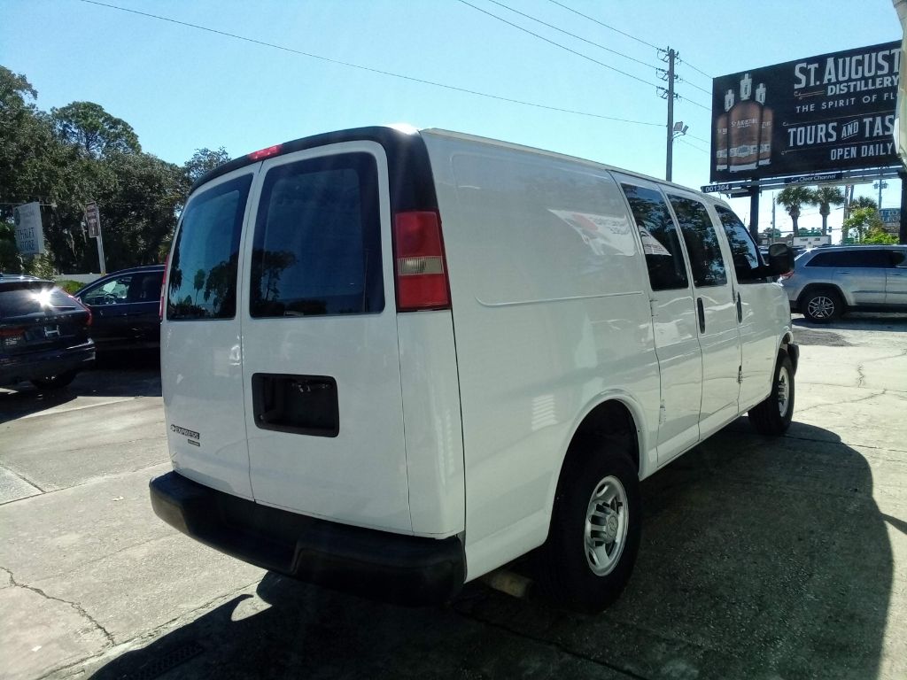 Photo 12 of this CHEVROLET EXPRESS