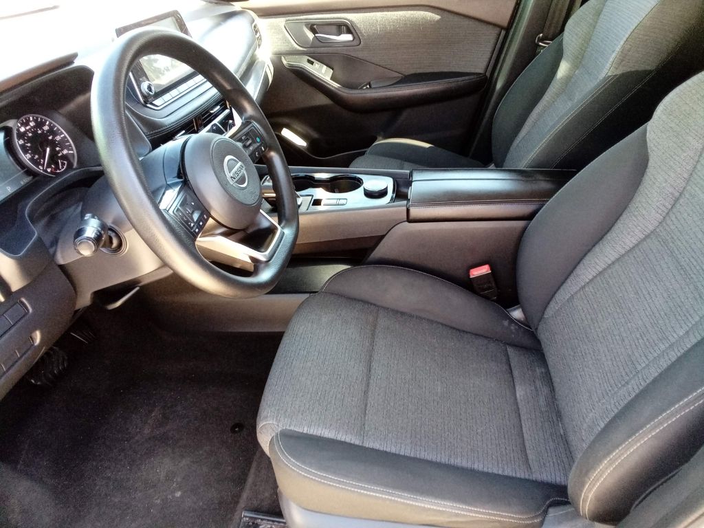 Photo 13 of this NISSAN ROGUE