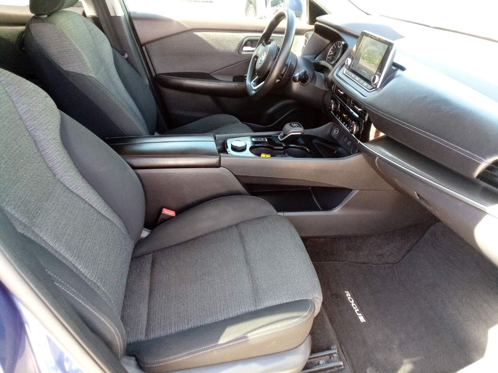 Photo 14 of this NISSAN ROGUE