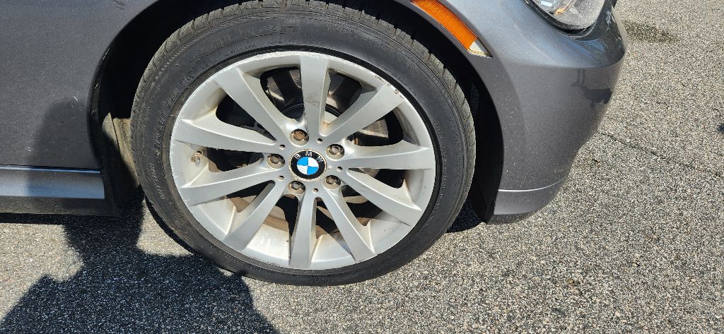 BMW 328 2011 BMW 328 WBAPK5G50BNN30219