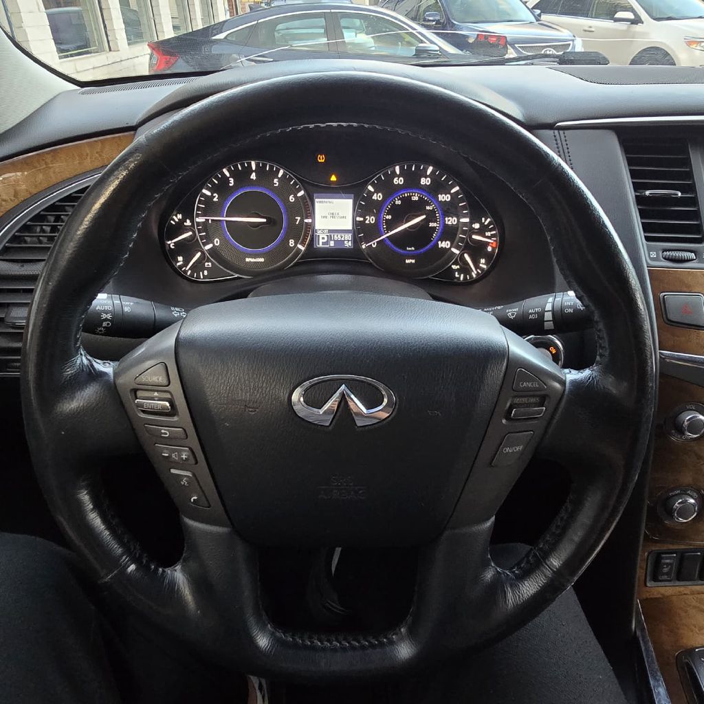 Photo 5 of this INFINITI QX56
