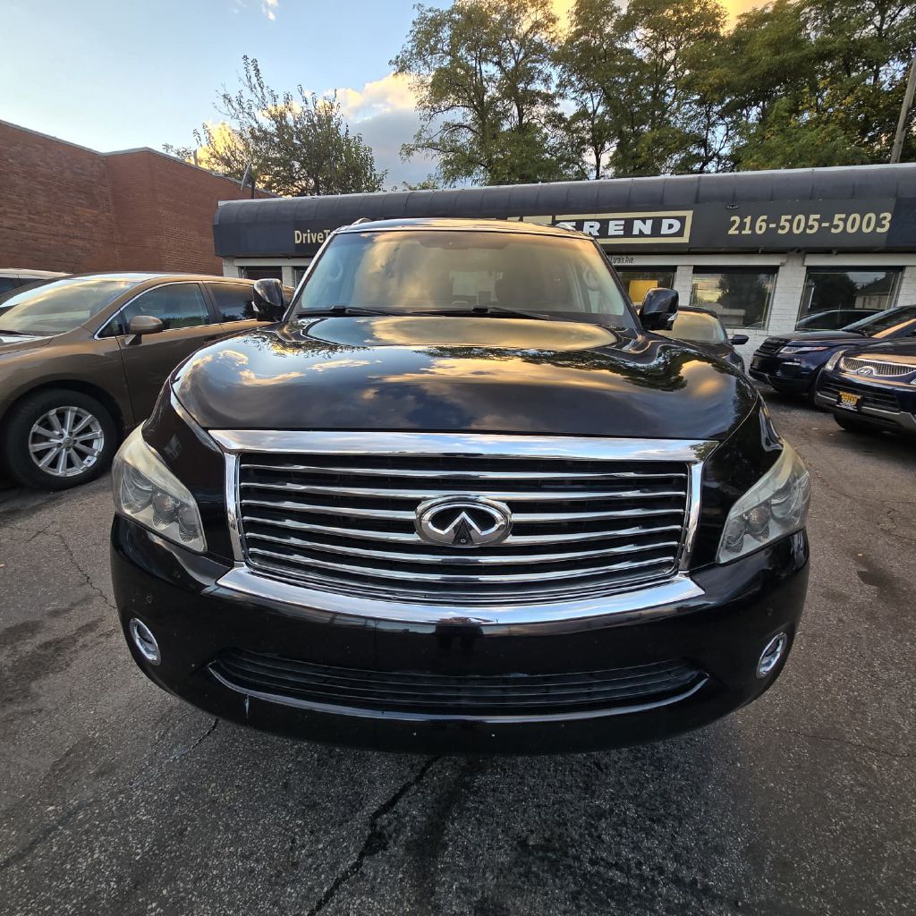 Photo 2 of this INFINITI QX56