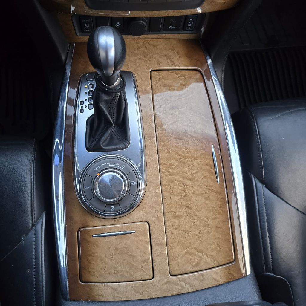 Photo 16 of this INFINITI QX56