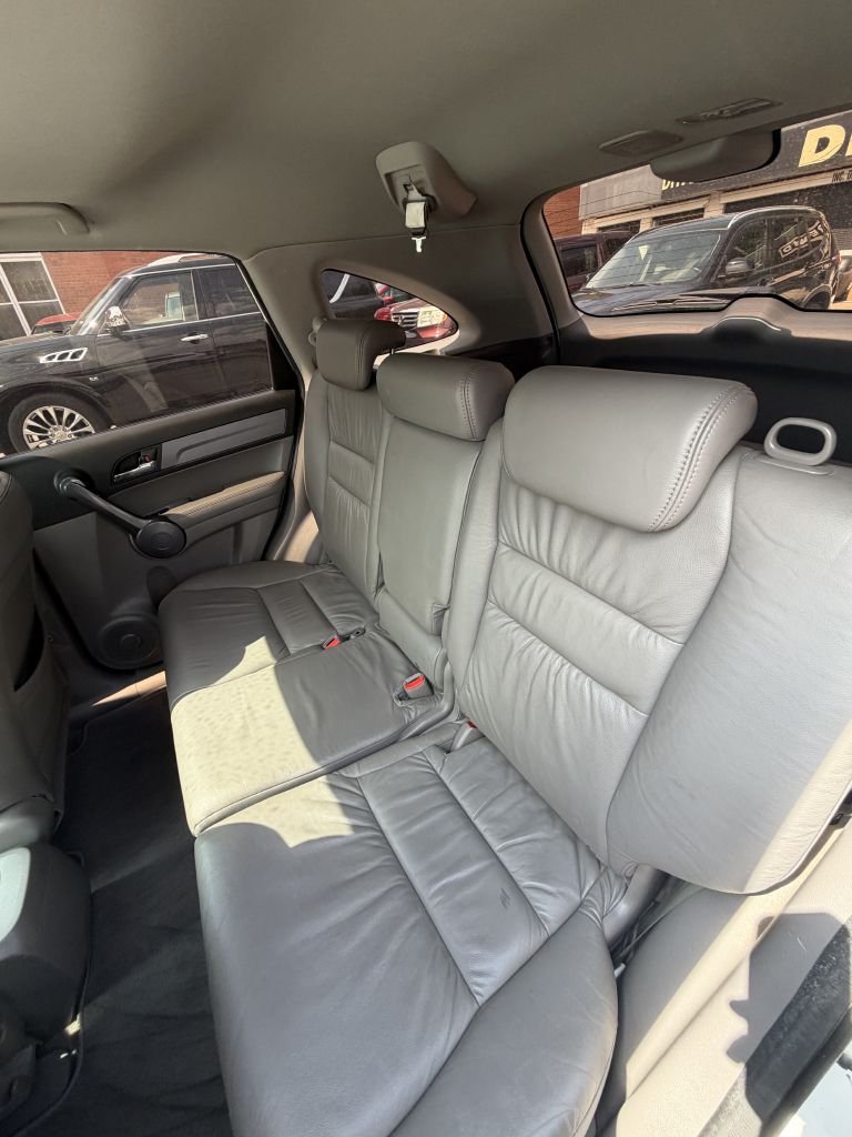 Photo 8 of this HONDA CR-V