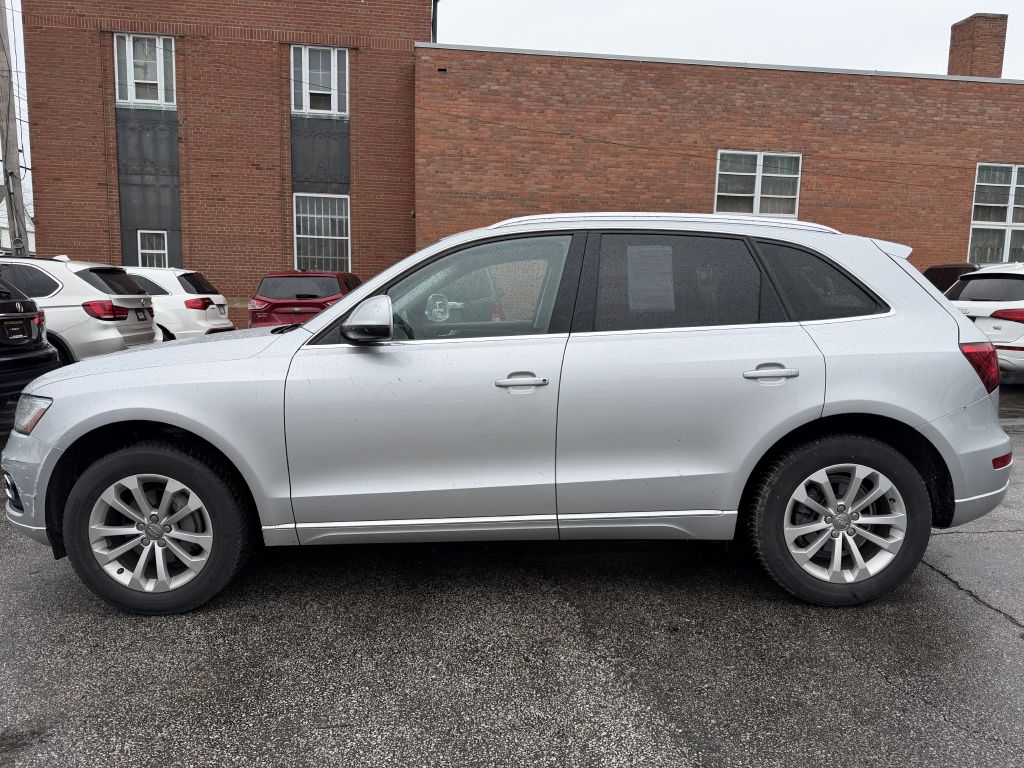 Photo 3 of this AUDI Q5
