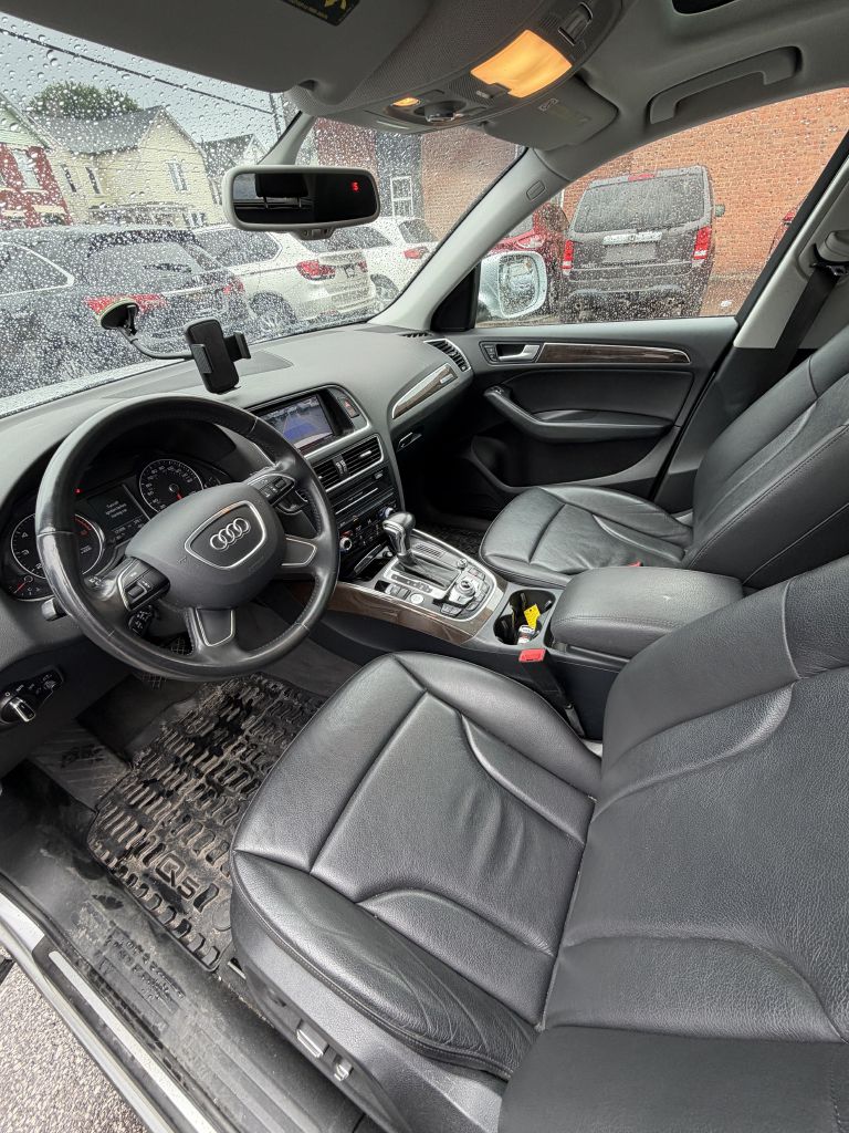 Photo 4 of this AUDI Q5