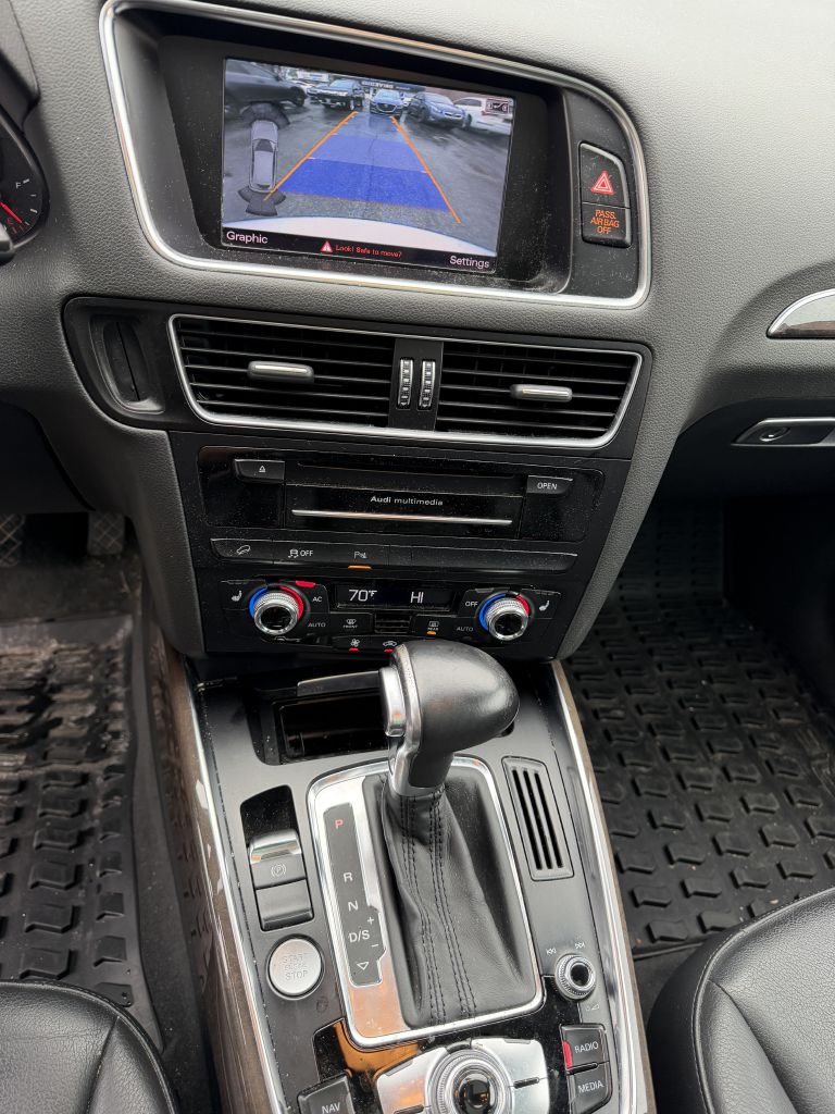 Photo 6 of this AUDI Q5