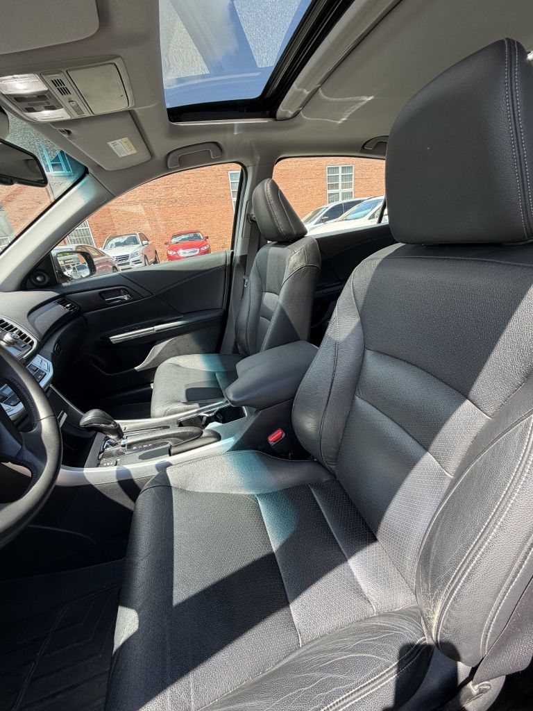 Photo 5 of this HONDA ACCORD