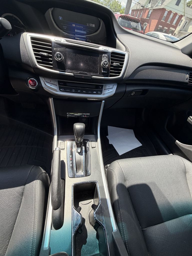 Photo 7 of this HONDA ACCORD