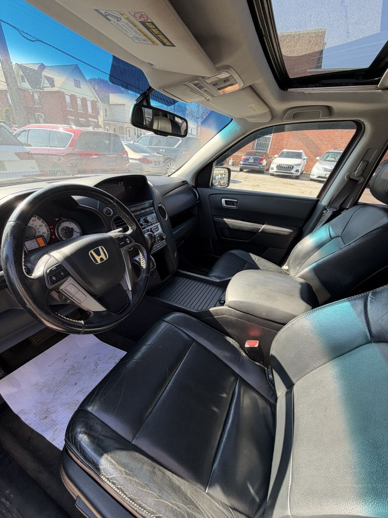 Photo 4 of this HONDA PILOT
