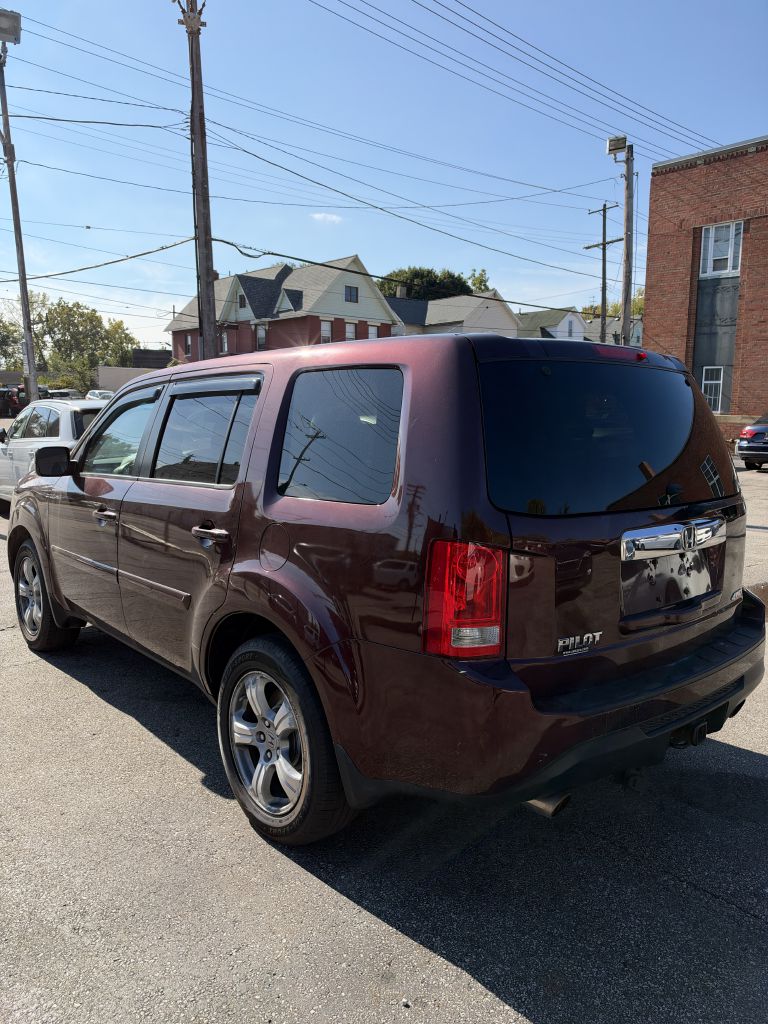 Photo 9 of this HONDA PILOT