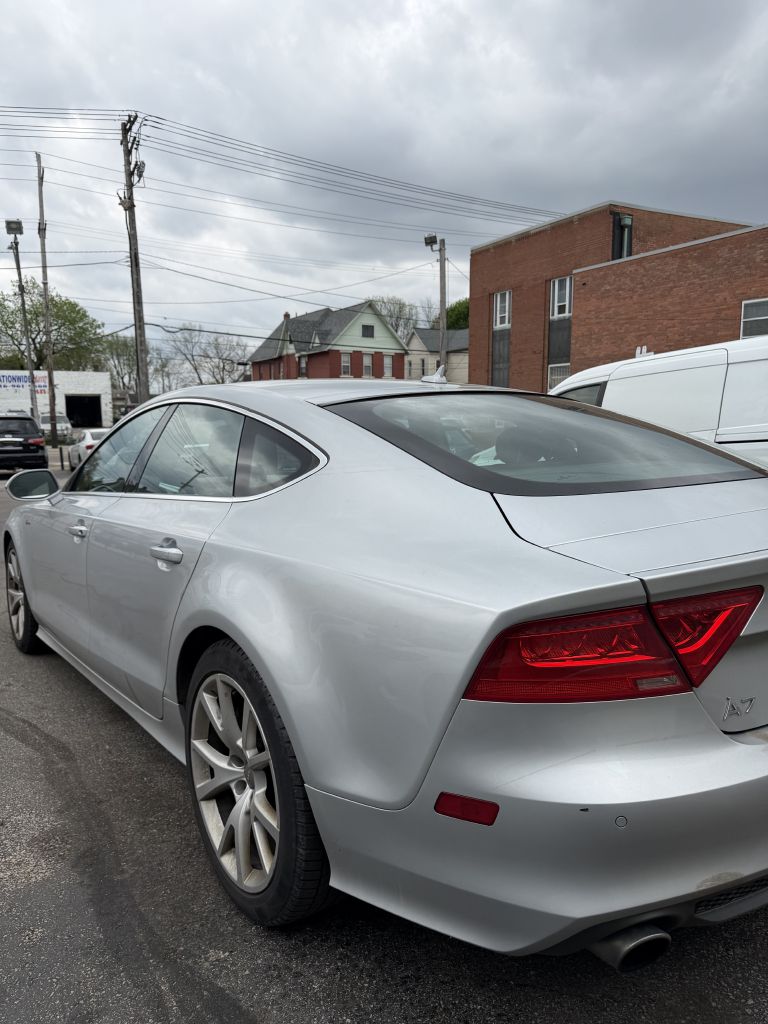 Photo 8 of this AUDI A7