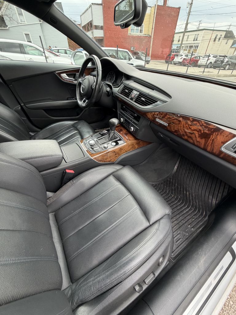 Photo 12 of this AUDI A7