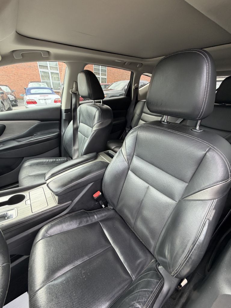 Photo 5 of this NISSAN MURANO