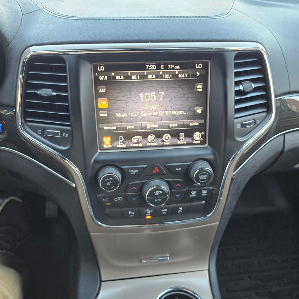 Photo 19 of this JEEP GRAND CHEROKEE