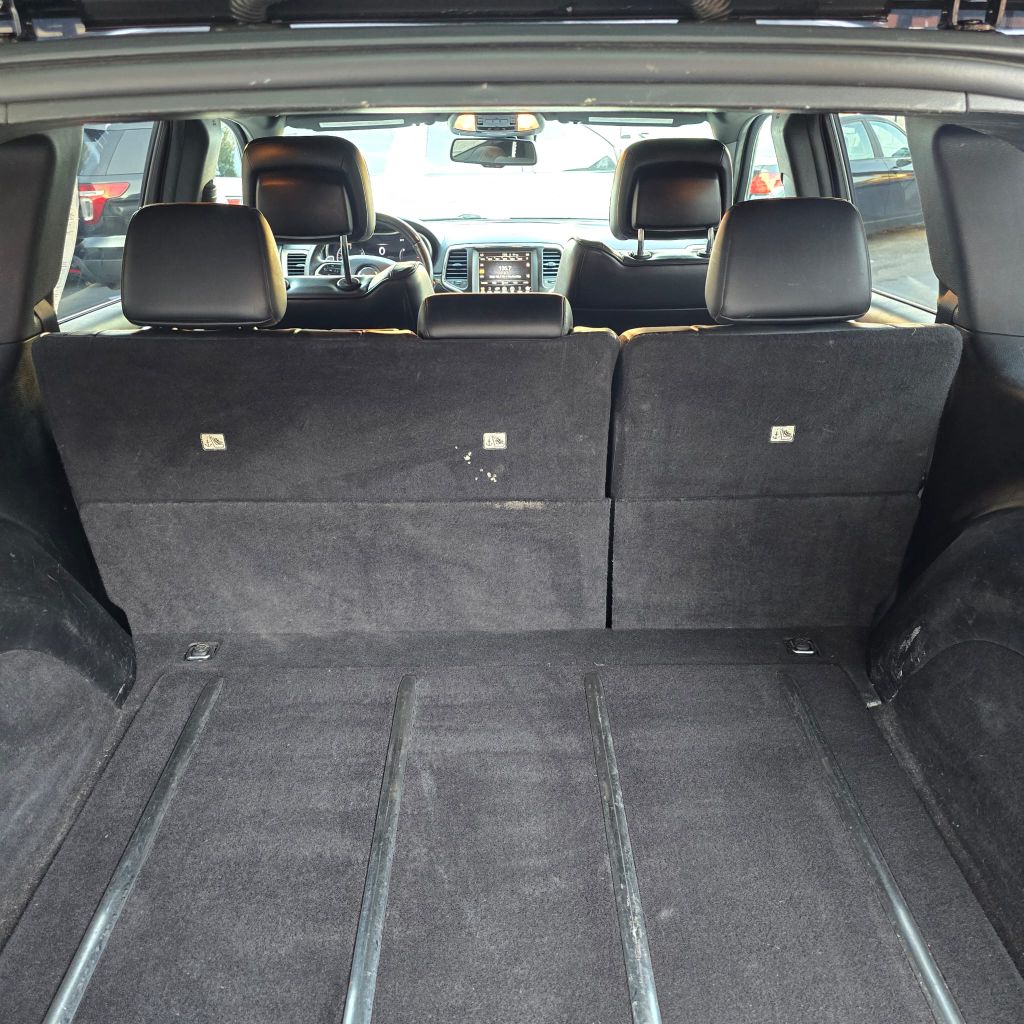 Photo 20 of this JEEP GRAND CHEROKEE