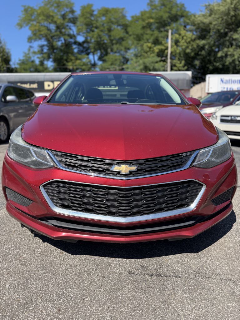 Photo 2 of this CHEVROLET CRUZE