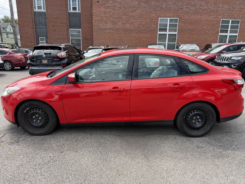 Photo 3 of this FORD FOCUS
