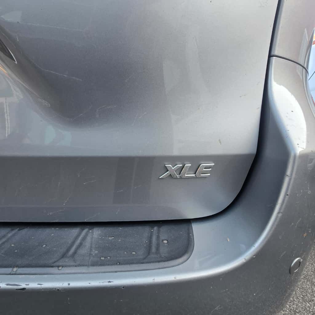 Photo 4 of this TOYOTA SIENNA