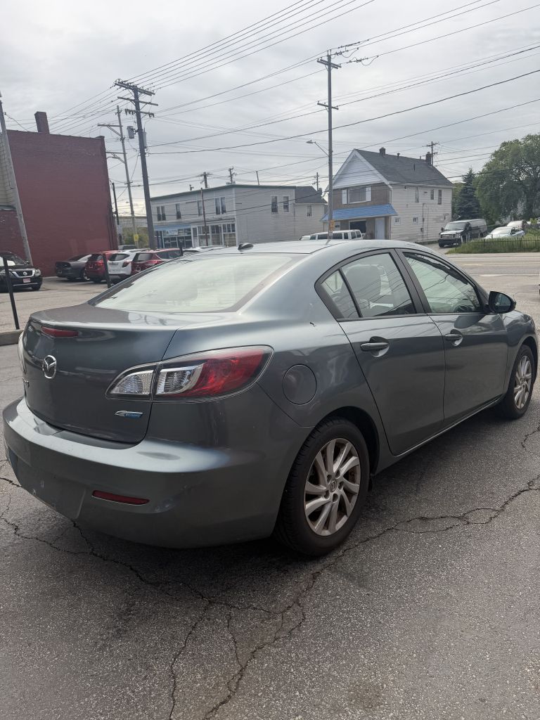 Photo 9 of this MAZDA MAZDA3