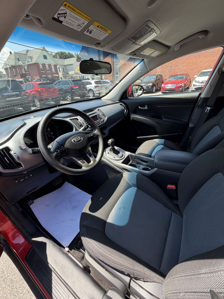 Photo 4 of this KIA SPORTAGE