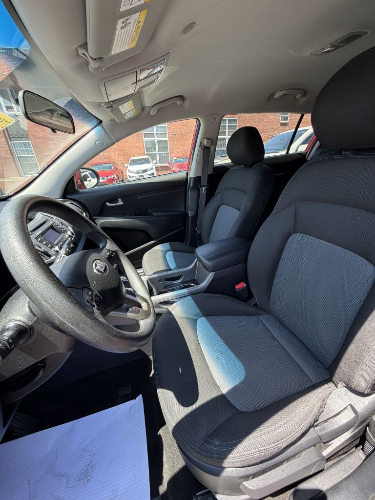 Photo 5 of this KIA SPORTAGE