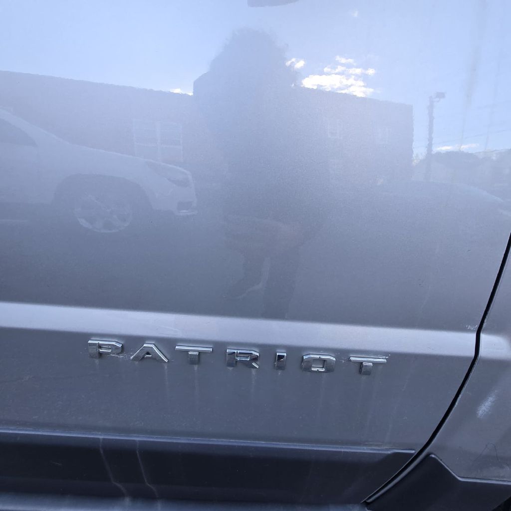 Photo 5 of this JEEP PATRIOT