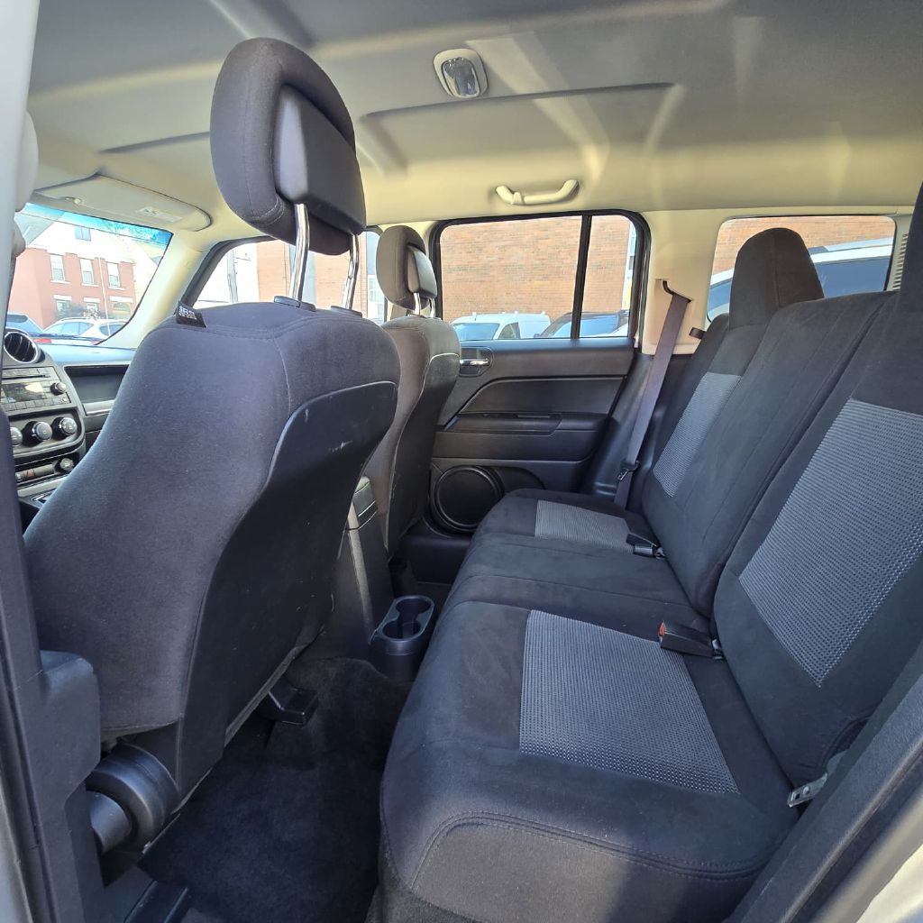 Photo 9 of this JEEP PATRIOT