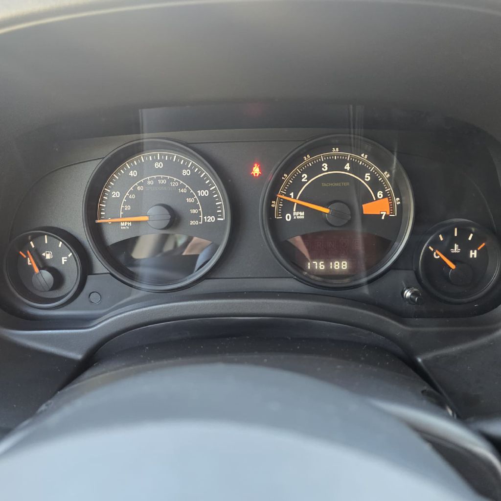 Photo 15 of this JEEP PATRIOT