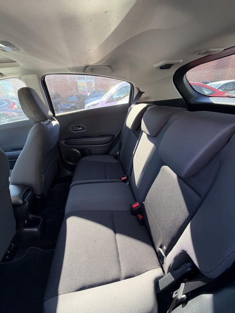 Photo 7 of this HONDA HR-V