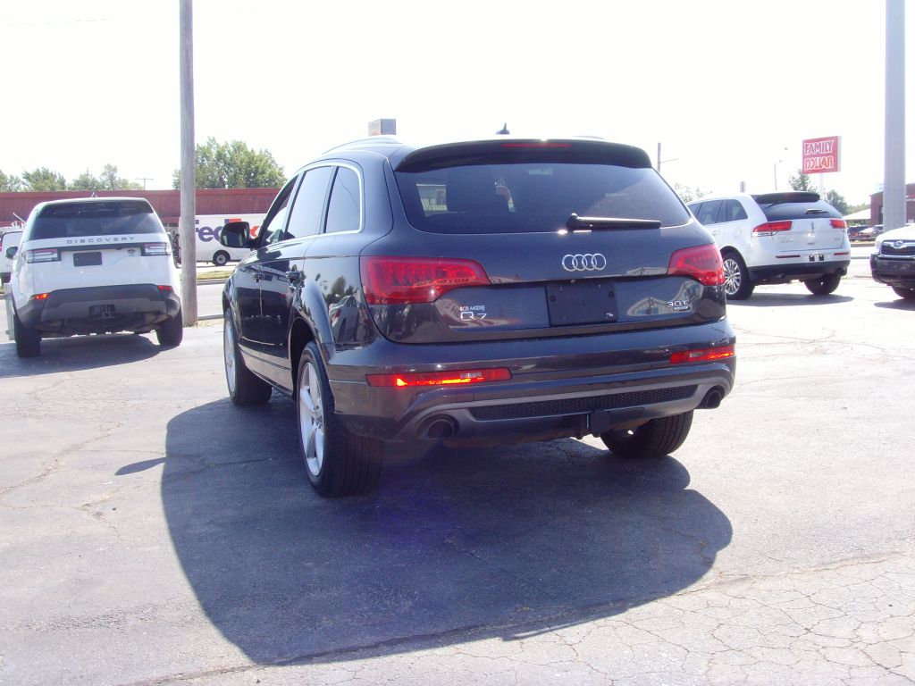 Photo 5 of this AUDI Q7