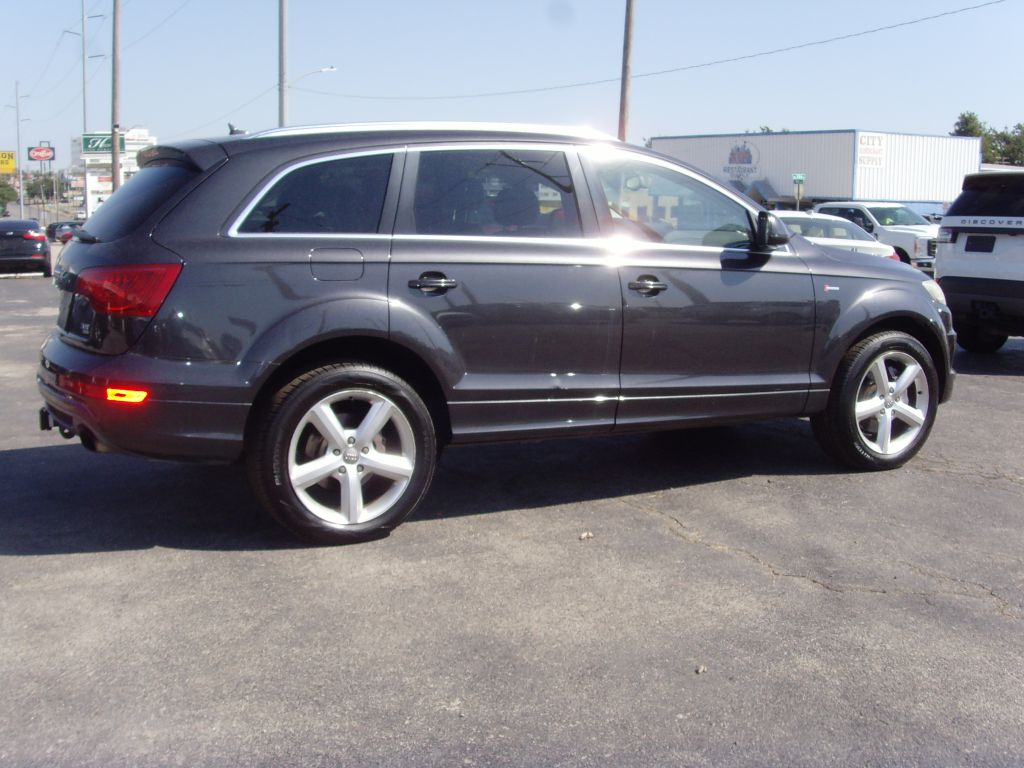 Photo 8 of this AUDI Q7