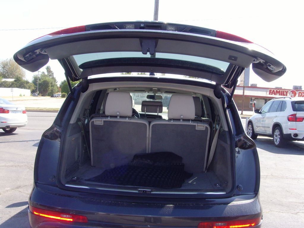 Photo 16 of this AUDI Q7