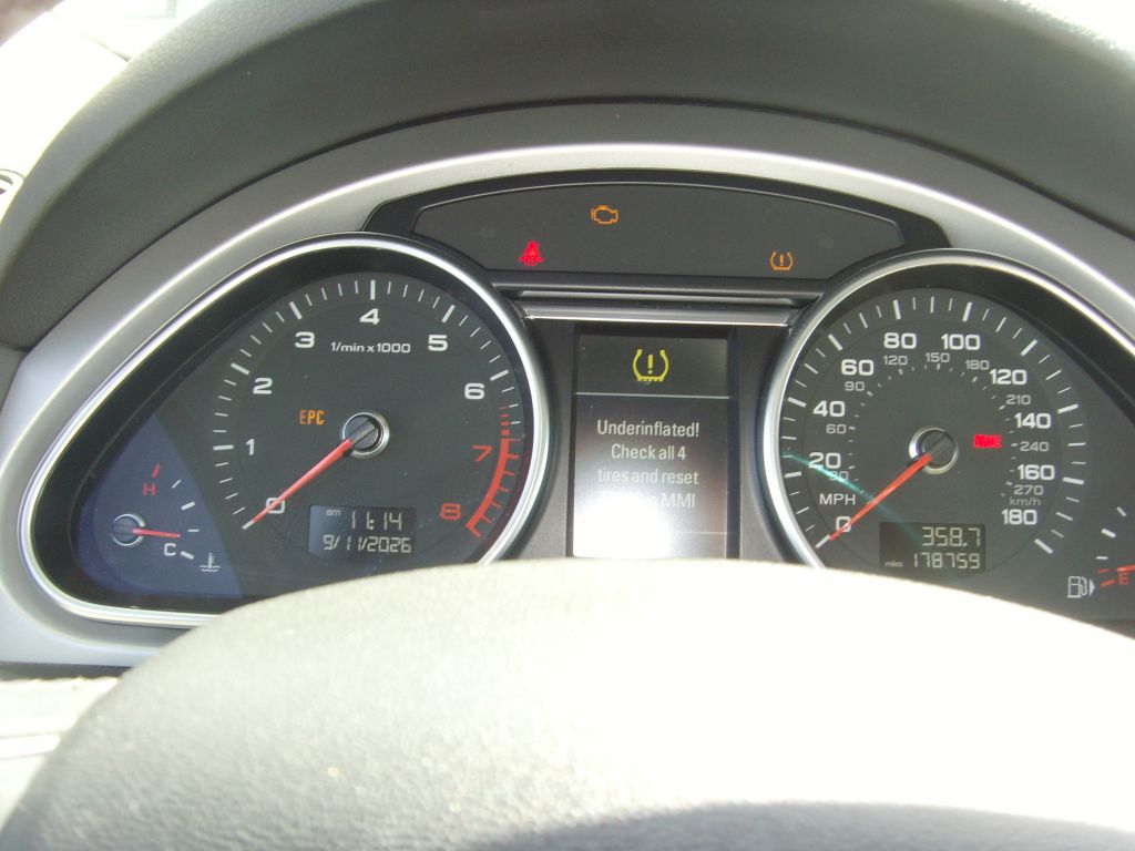 Photo 29 of this AUDI Q7