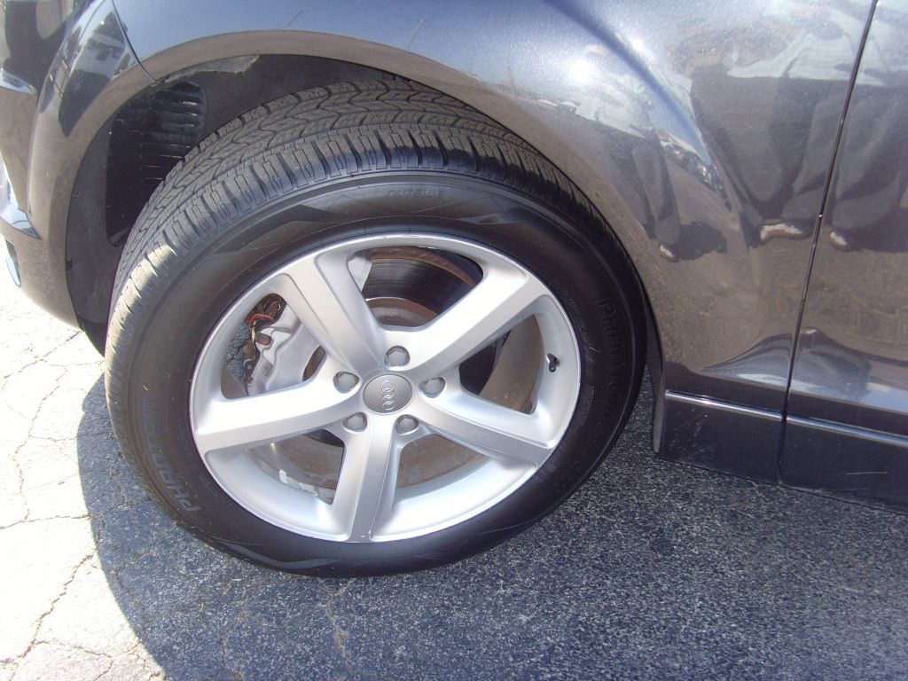Photo 30 of this AUDI Q7