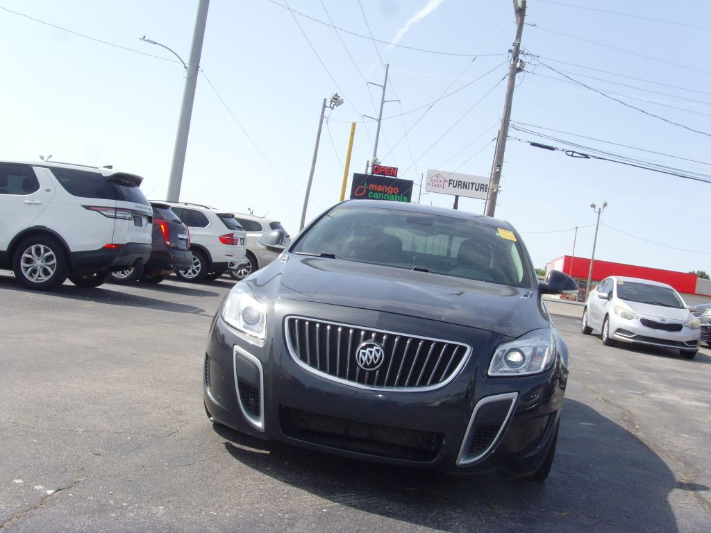 Photo 2 of this BUICK REGAL