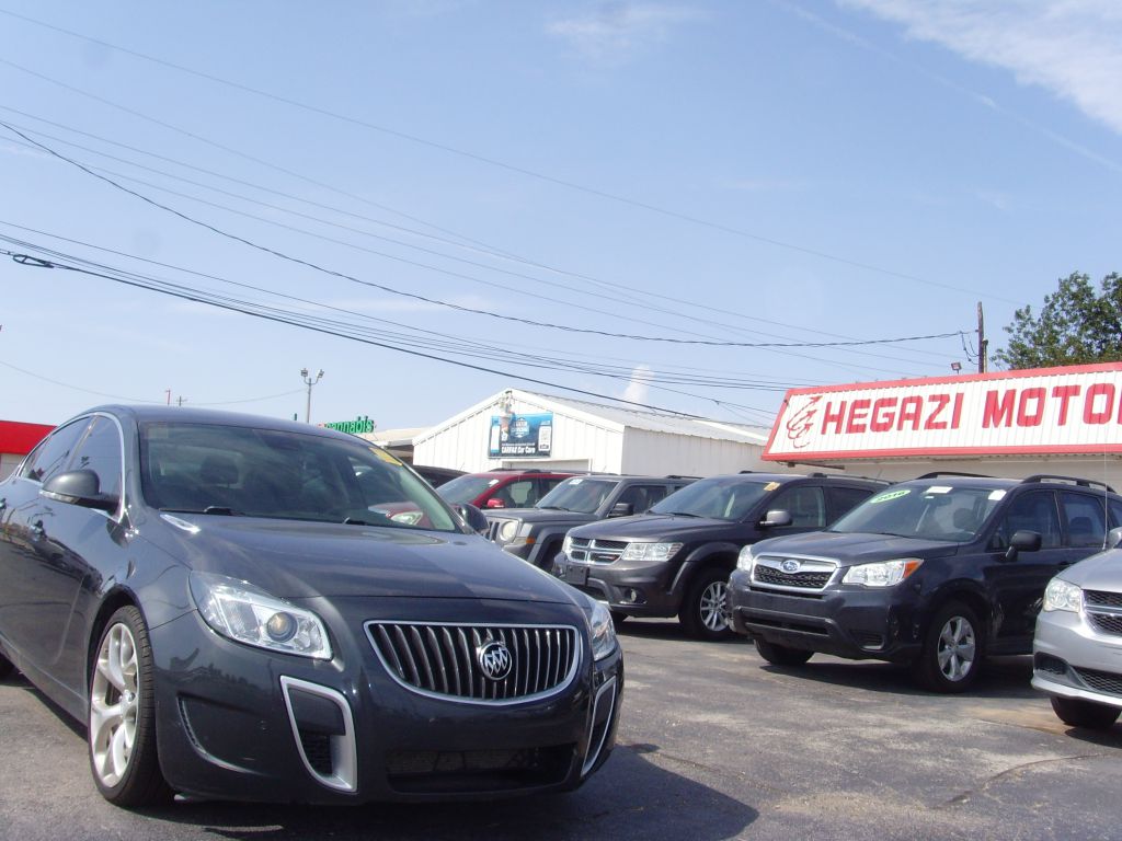 Photo 3 of this BUICK REGAL