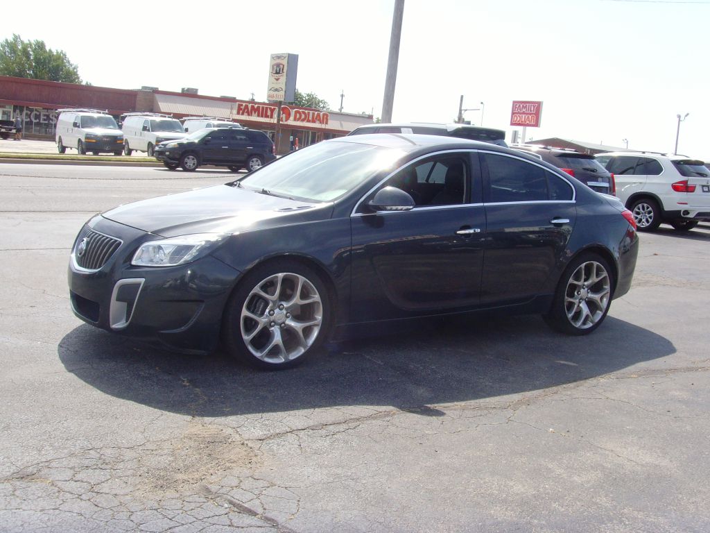 Photo 4 of this BUICK REGAL