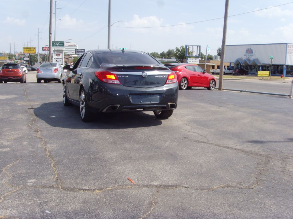 Photo 6 of this BUICK REGAL