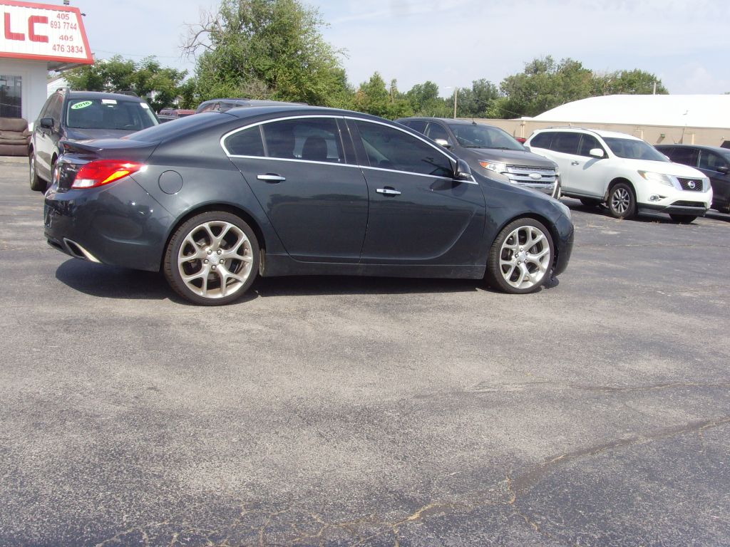 Photo 8 of this BUICK REGAL