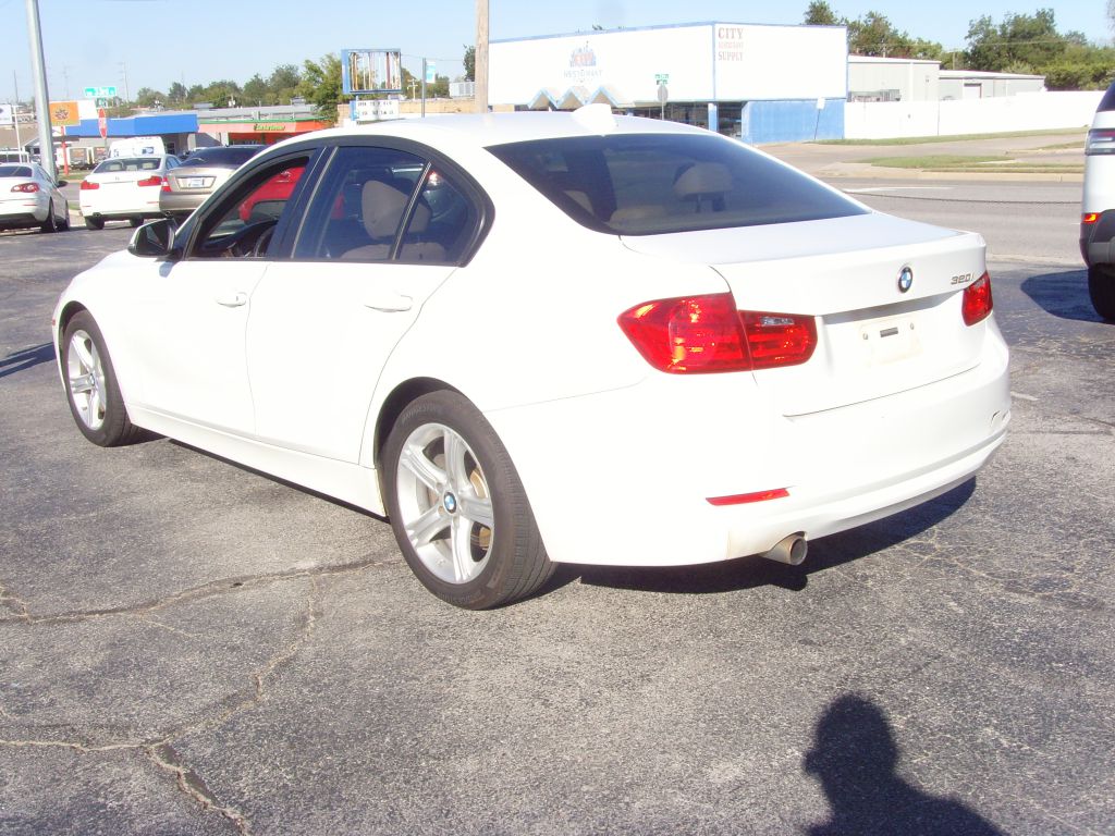 Photo 8 of this BMW 320