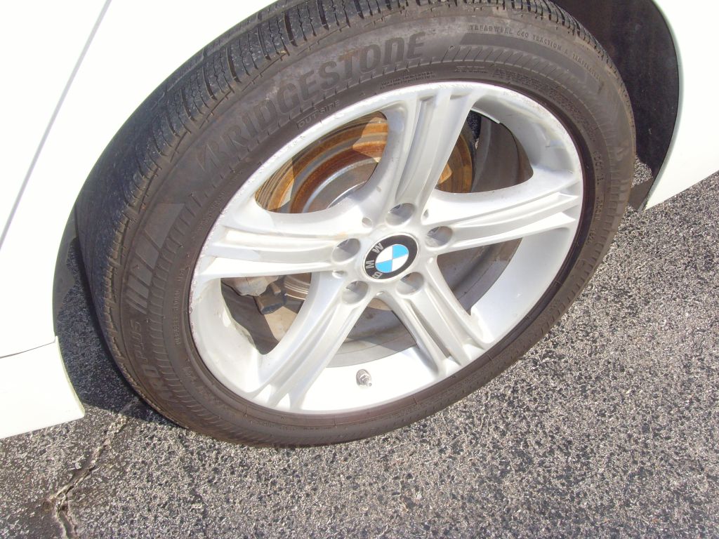Photo 24 of this BMW 320
