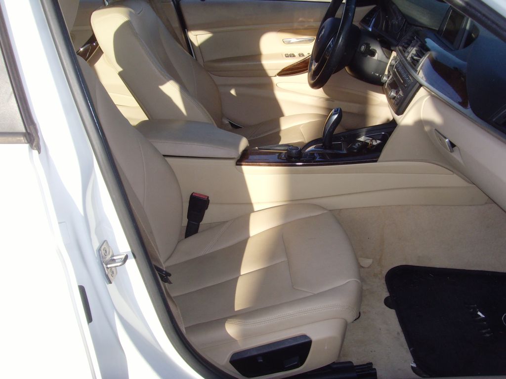 Photo 10 of this BMW 328