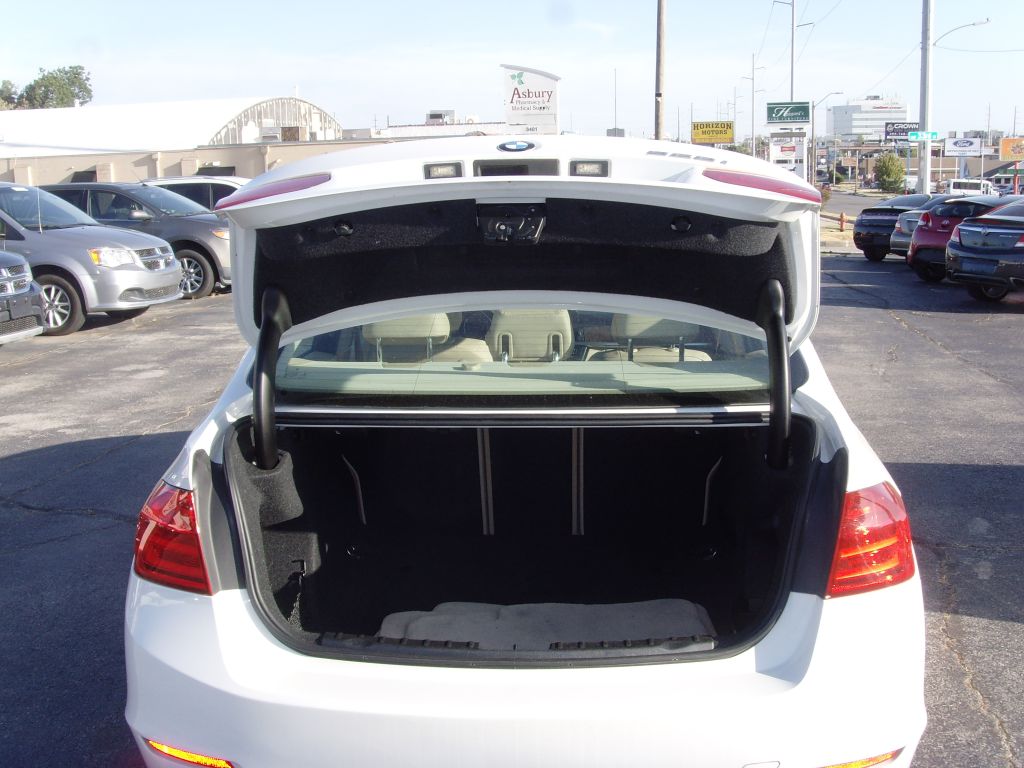 Photo 14 of this BMW 328