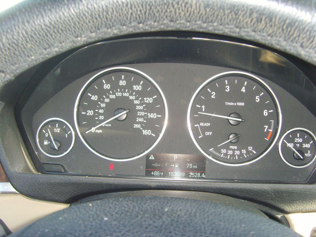 Photo 21 of this BMW 328