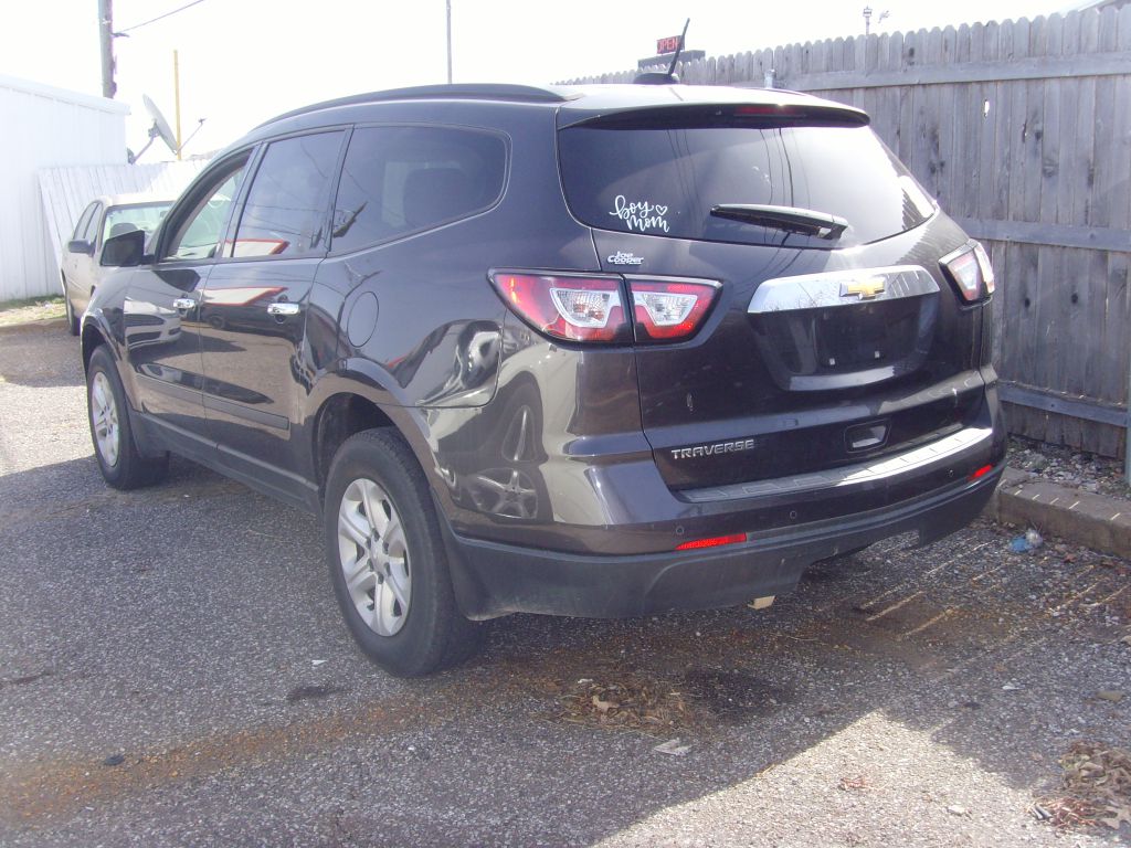 Photo 4 of this CHEVROLET TRAVERSE