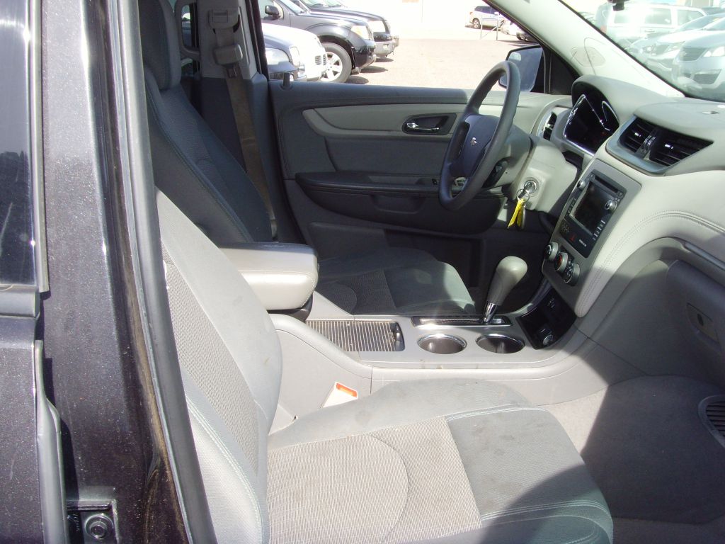 Photo 7 of this CHEVROLET TRAVERSE