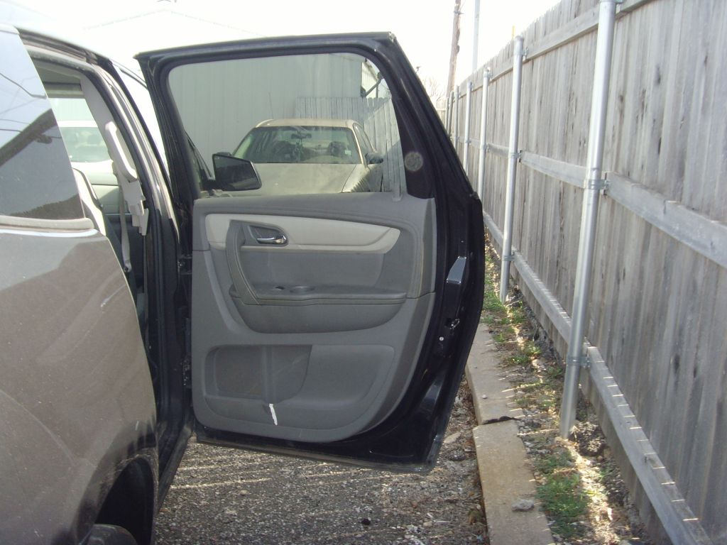 Photo 8 of this CHEVROLET TRAVERSE