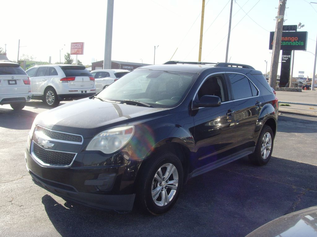Photo 4 of this CHEVROLET EQUINOX