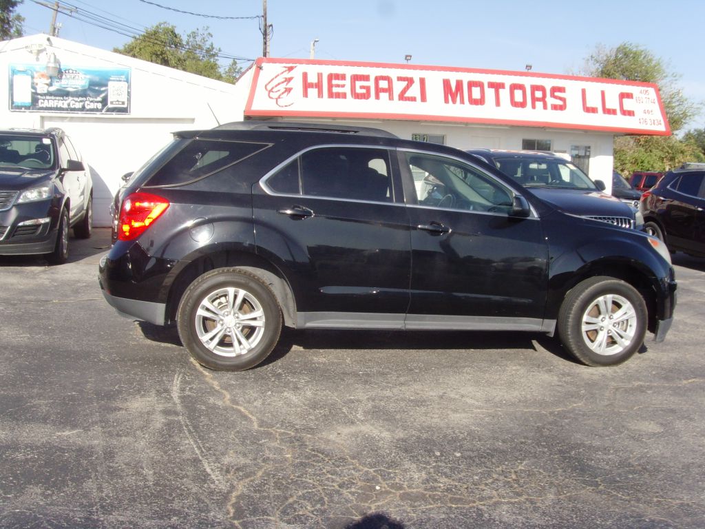 Photo 8 of this CHEVROLET EQUINOX